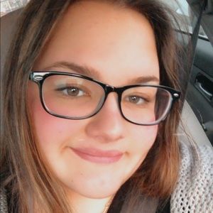 Meet your Posher, Tess